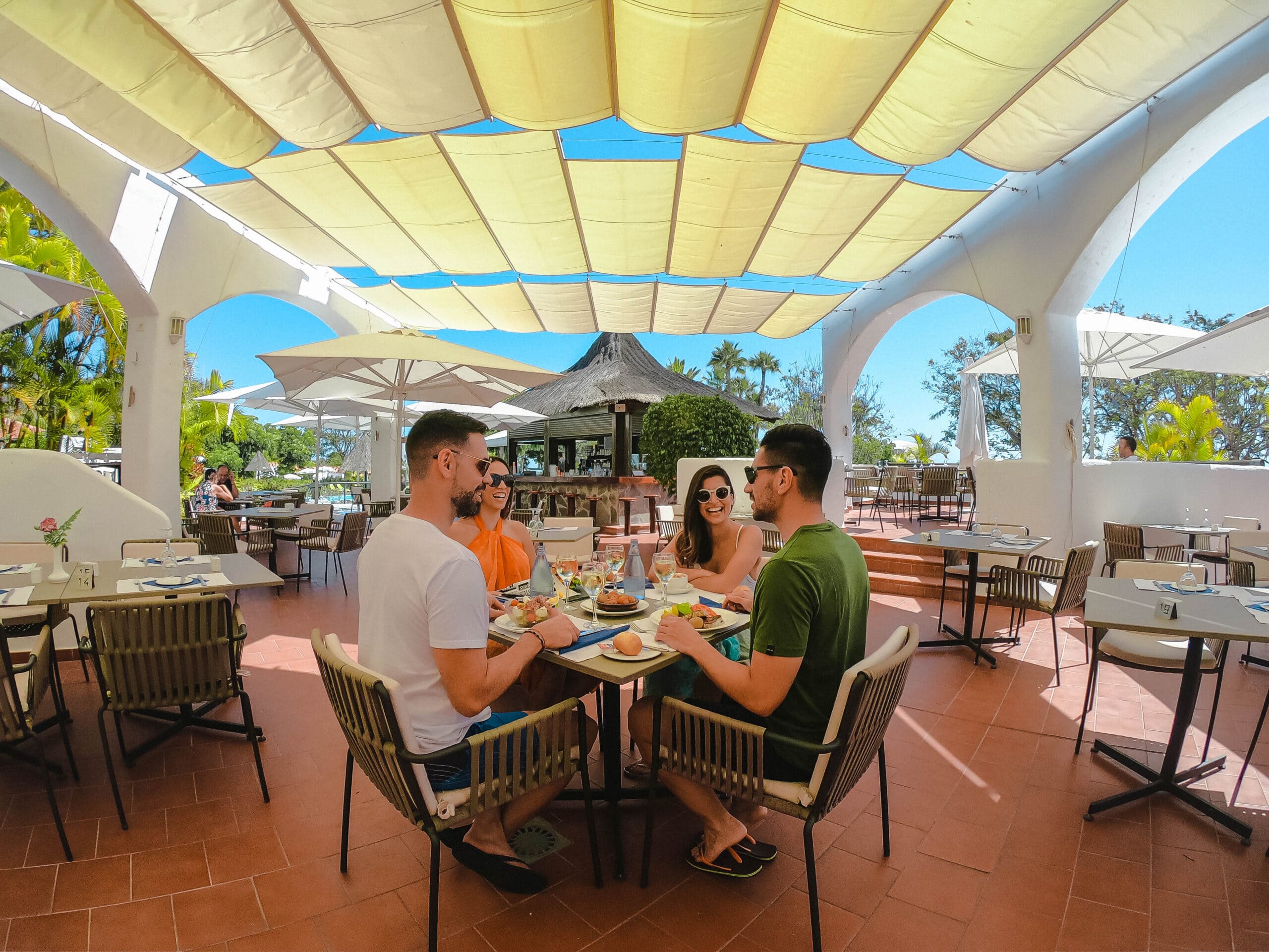 comida en la terraza