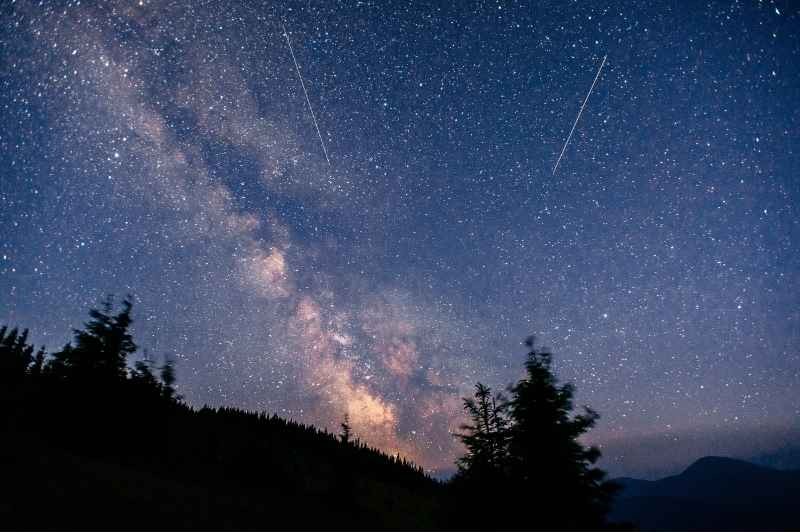 Meteor shower in La Gomera The Perseid meteor shower, the Lágrimas de San Lorenzo
